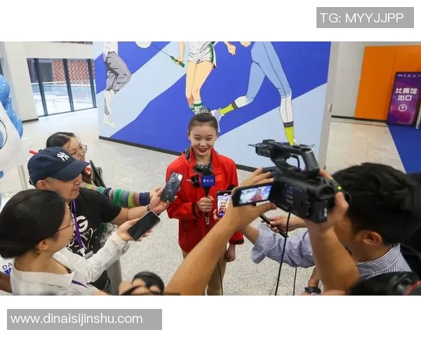 重庆羽毛球队奋勇拼搏全国锦标赛背后的奋斗故事与辉煌成就 重庆羽毛球队奋勇拼搏全国锦标赛背后的奋斗故事与辉煌成就